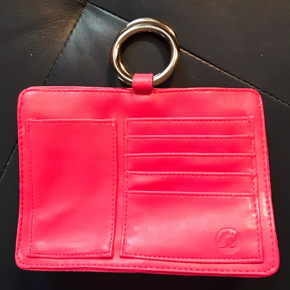 Pouchee pink organizer